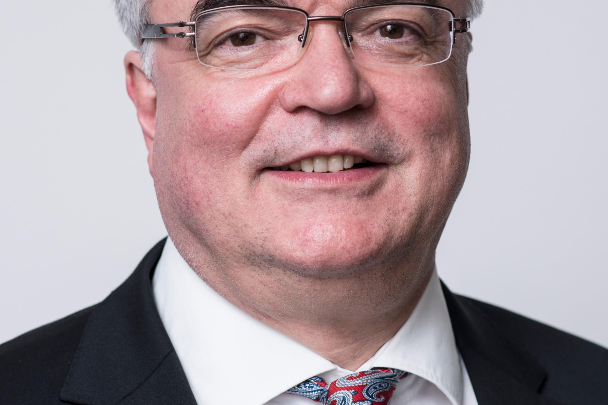Günther Bauer